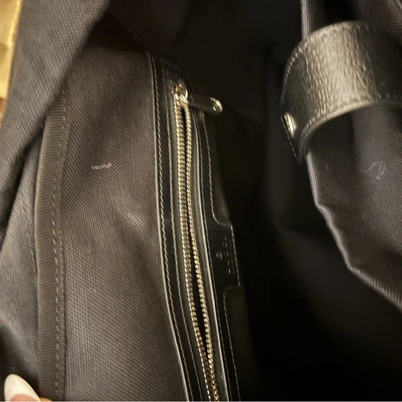 Gucci Black and Gold Tiger Motif Men's Backpack - Picture 14 of 15